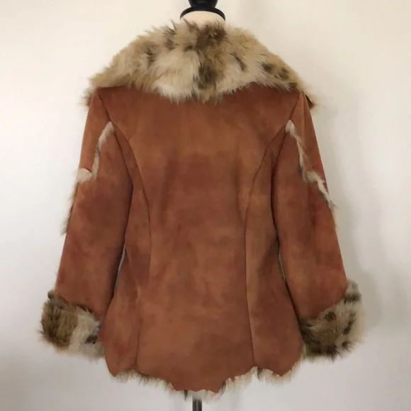 Donna Salyer’s Med Fabulous Furs Coat - Picture 2 of 6